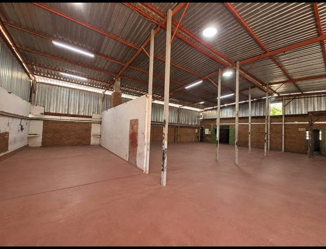 500M² WORKSHOP TO LET IN KATHU